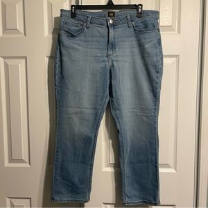 Lee Straight  Leg Mid Rise Women’s Denim Jeans Size 18 Short